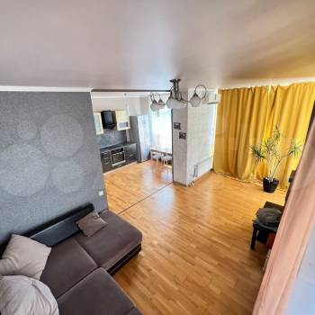 Продается 1-комнатная квартира, 50 м²