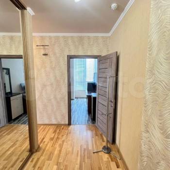 Продается 1-комнатная квартира, 50 м²
