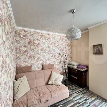 Продается 1-комнатная квартира, 50 м²