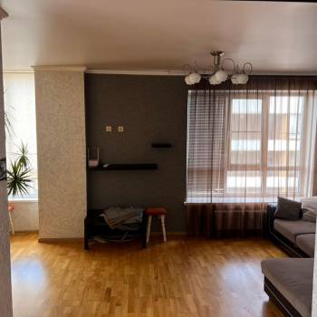 Продается 1-комнатная квартира, 50 м²