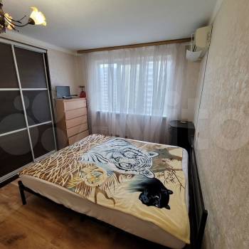 Сдается 1-комнатная квартира, 40 м²