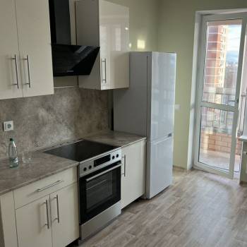 Сдается 2-х комнатная квартира, 60 м²