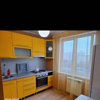 Продается 1-комнатная квартира, 32 м²