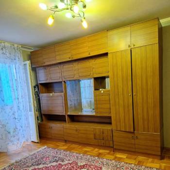 Продается 1-комнатная квартира, 32 м²