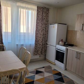 Сдается 1-комнатная квартира, 40 м²