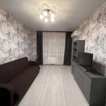 Сдается 1-комнатная квартира, 41,5 м²
