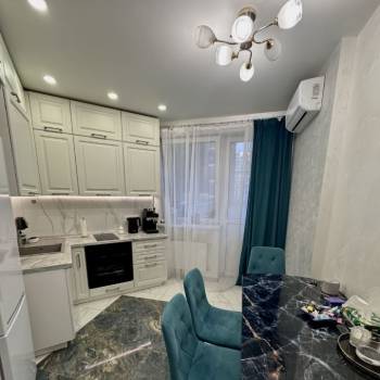 Сдается Многокомнатная квартира, 75 м²