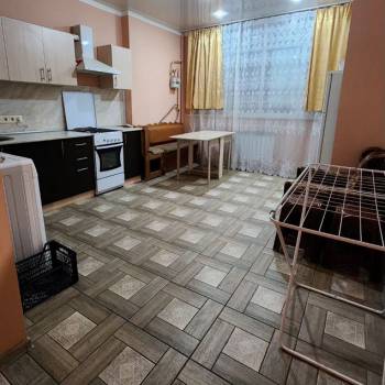 Сдается 1-комнатная квартира, 43 м²