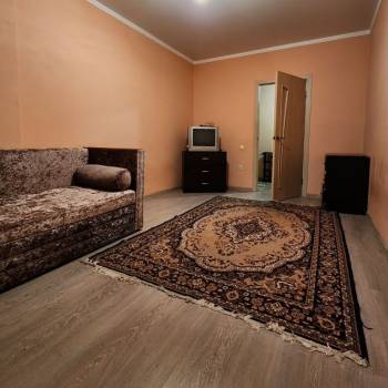 Сдается 1-комнатная квартира, 43 м²