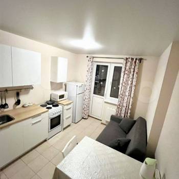 Сдается 1-комнатная квартира, 40 м²