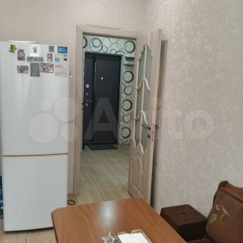 Продается 1-комнатная квартира, 43 м²