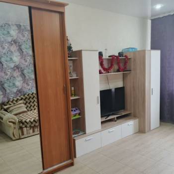 Продается 1-комнатная квартира, 43 м²