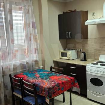 Сдается 1-комнатная квартира, 47 м²