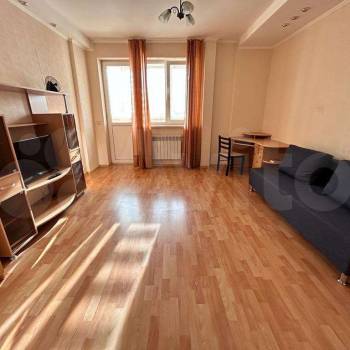 Сдается 1-комнатная квартира, 47 м²