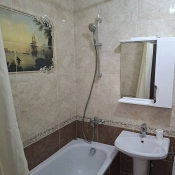 Сдается 1-комнатная квартира, 42 м²