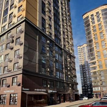 Сдается 1-комнатная квартира, 39 м²