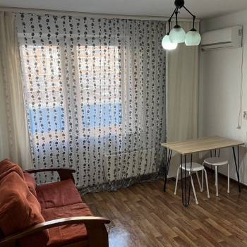 Продается 1-комнатная квартира, 33 м²