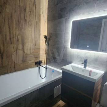 Продается 1-комнатная квартира, 38 м²