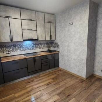 Продается 1-комнатная квартира, 38 м²