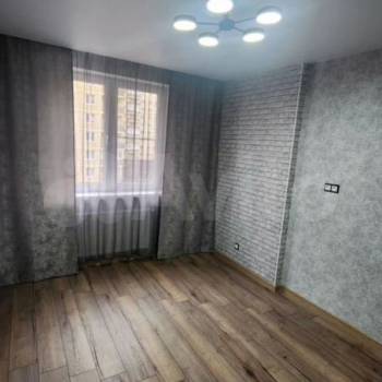 Продается 1-комнатная квартира, 38 м²