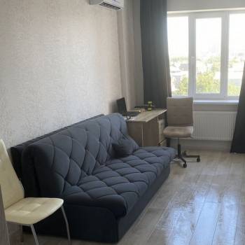 Продается 1-комнатная квартира, 40 м²