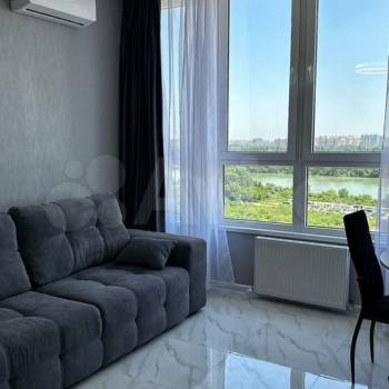 Сдается 1-комнатная квартира, 40 м²