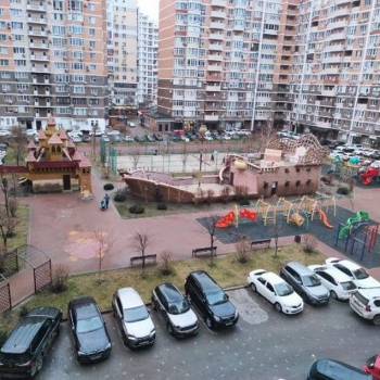 Сдается 1-комнатная квартира, 43 м²