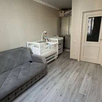 Продается 1-комнатная квартира, 36 м²