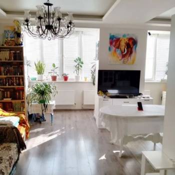 Продается 2-х комнатная квартира, 60 м²