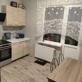 Продается 1-комнатная квартира, 40 м²