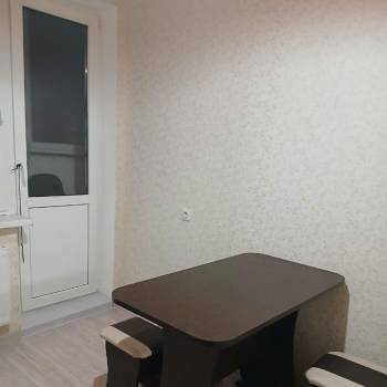 Сдается 1-комнатная квартира, 37 м²