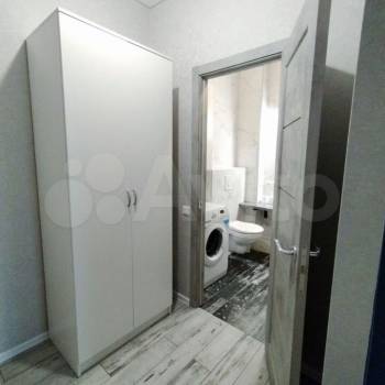 Продается 1-комнатная квартира, 36 м²
