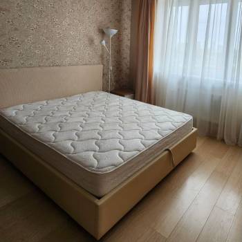 Сдается 1-комнатная квартира, 50 м²