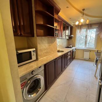 Продается Многокомнатная квартира, 72 м²