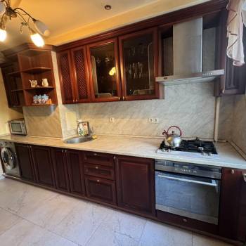 Продается Многокомнатная квартира, 72 м²