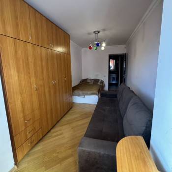 Продается Многокомнатная квартира, 72 м²