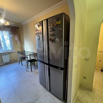 Продается Многокомнатная квартира, 72 м²