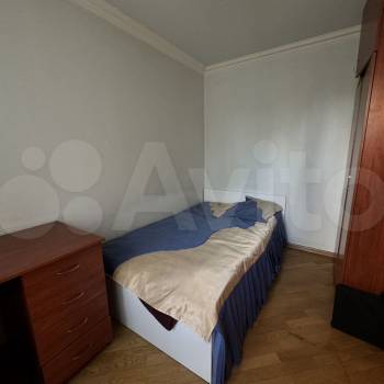 Продается Многокомнатная квартира, 72 м²