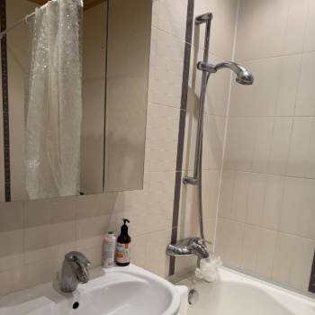 Сдается 1-комнатная квартира, 60 м²