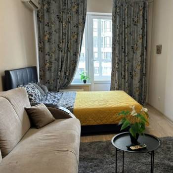 Сдается 1-комнатная квартира, 52 м²