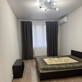 Продается 1-комнатная квартира, 35 м²