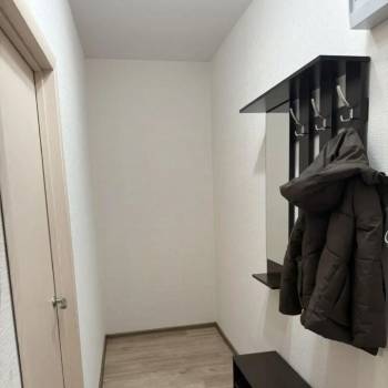 Продается 1-комнатная квартира, 35 м²