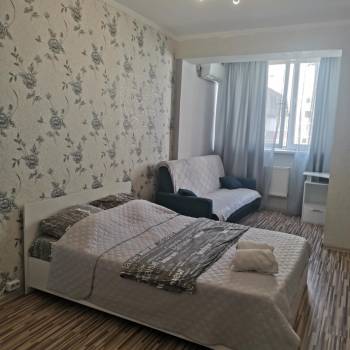 Сдается 1-комнатная квартира, 42 м²