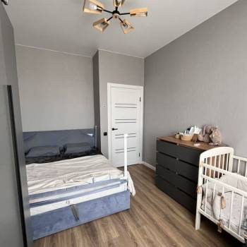 Продается 1-комнатная квартира, 37 м²