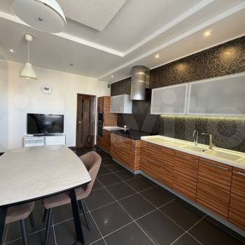 Продается 3-х комнатная квартира, 120,8 м²