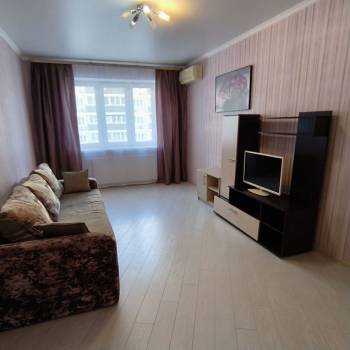 Продается 1-комнатная квартира, 42,4 м²