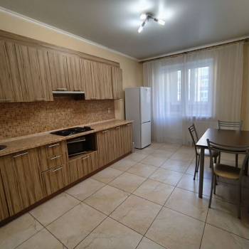 Продается 1-комнатная квартира, 42,4 м²