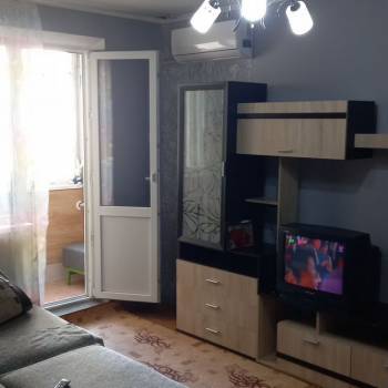 Сдается 1-комнатная квартира, 42 м²