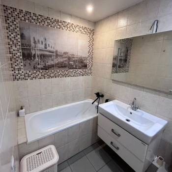 Сдается 1-комнатная квартира, 40 м²