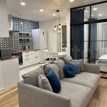 Сдается 1-комнатная квартира, 42 м²